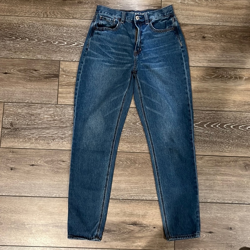 American Eagle Mom Jean